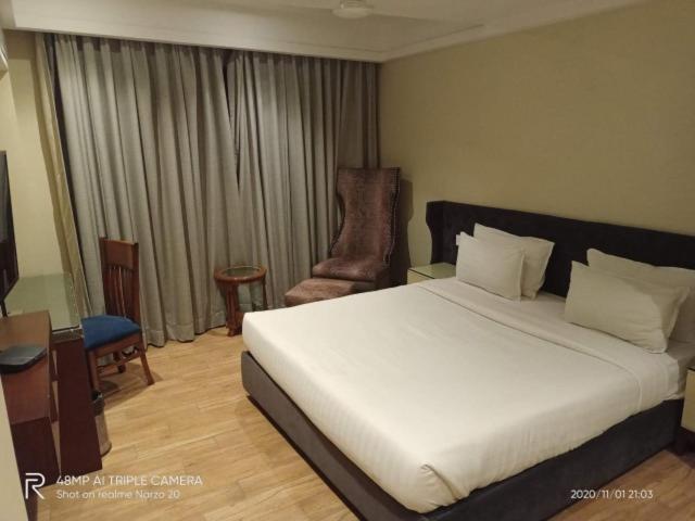 Hotel Accord Premier Raigarh Exterior photo